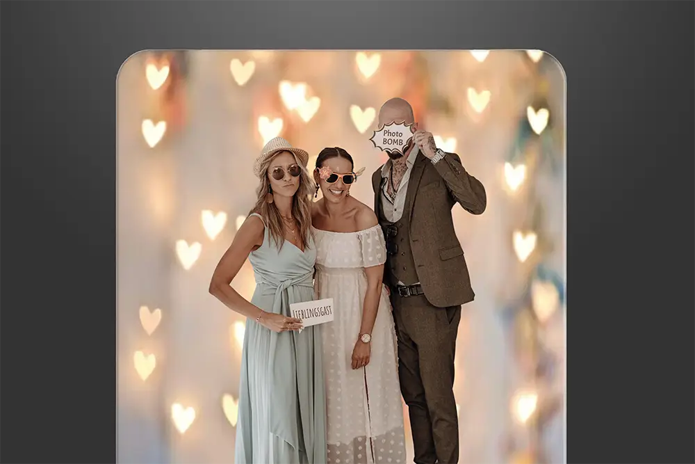 12_Hintergrundwand-Herzen